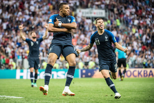 轻就站上世 轻就站上世