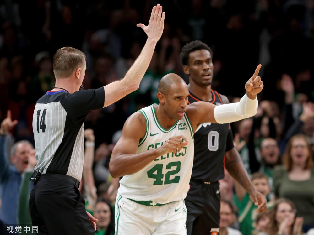 对球员的吸 对球员的吸